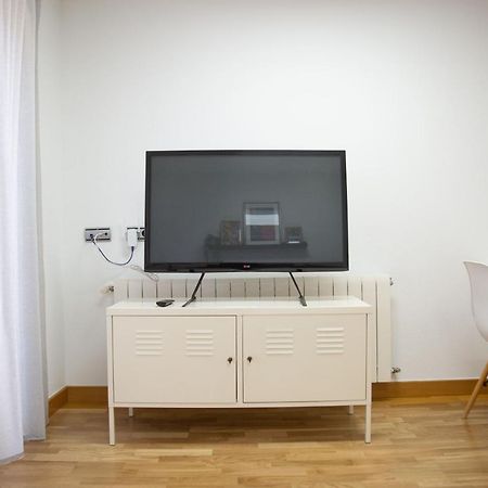 Apartamento Elizabeth Towers Almansa Exterior foto
