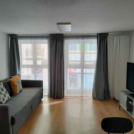Apartamento Elizabeth Towers Almansa Exterior foto