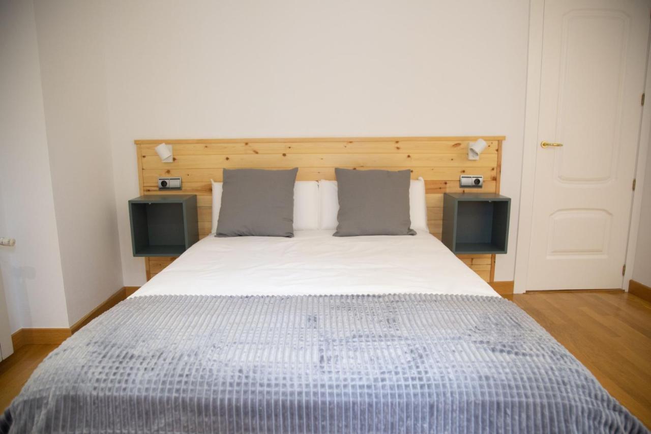 Apartamento Elizabeth Towers Almansa Exterior foto